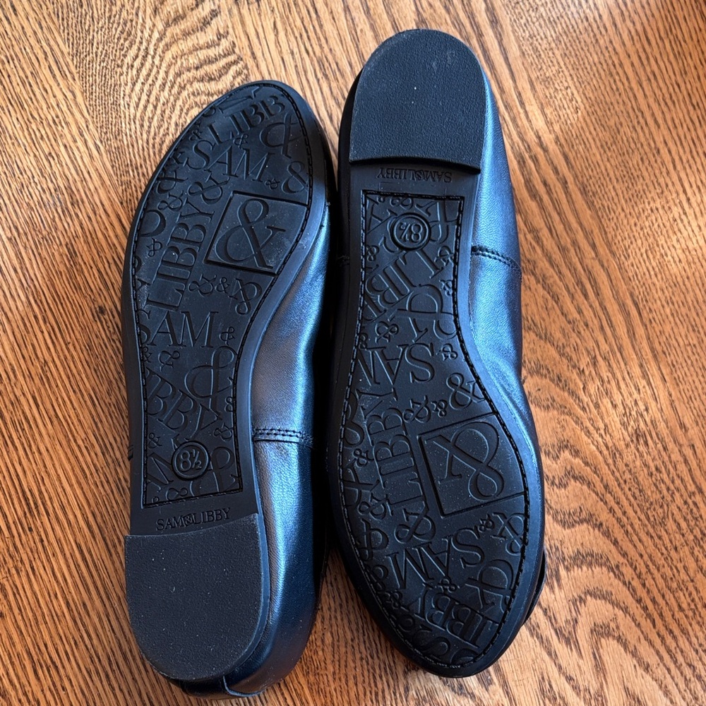 Sam & Libby Black Flats with Bow Accent - Picture 4 of 6